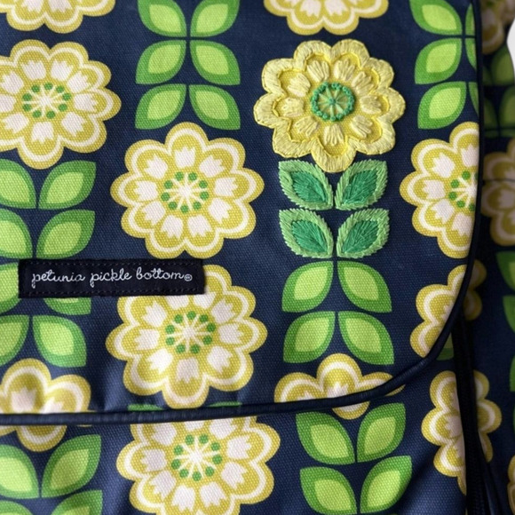 Petunia Pickle Bottom Backpack Diaper Bag Passport to Prague Retired Print‎ - Picture 2 of 7